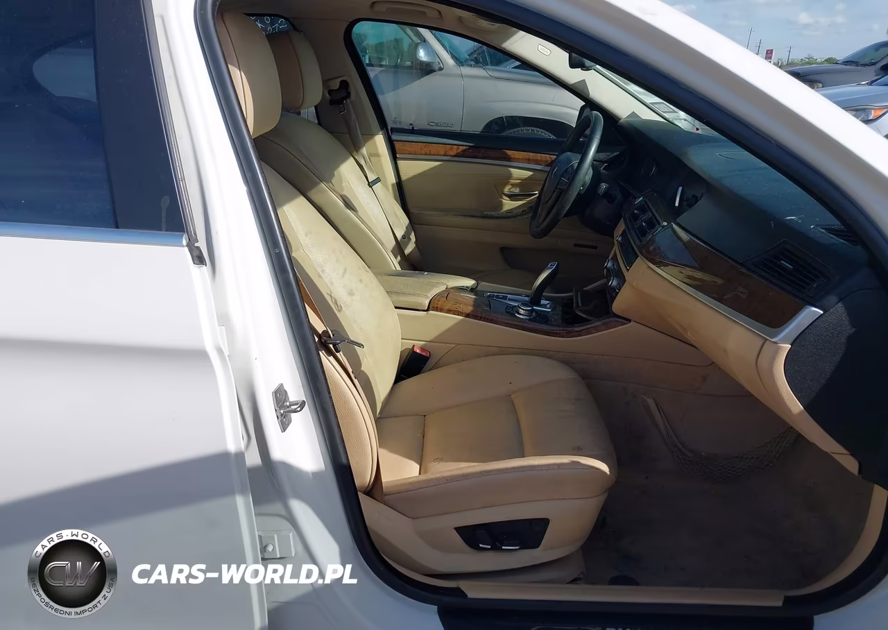 2012 BMW 528I VIN:WBAXG5C5XCDX04022 - 5