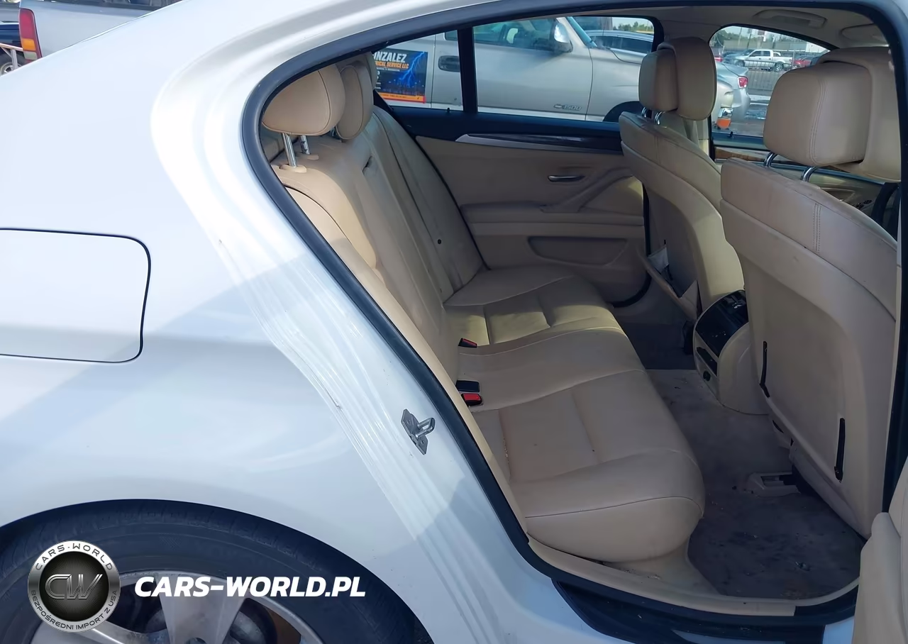 2012 BMW 528I VIN:WBAXG5C5XCDX04022 - 8