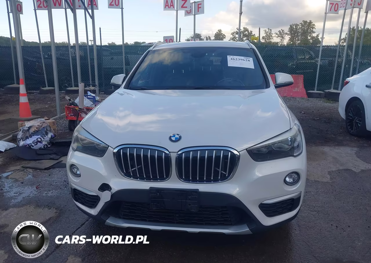 2018 BMW X1 xDrive28I VIN:WBXHT3C39J3H29993 - 12