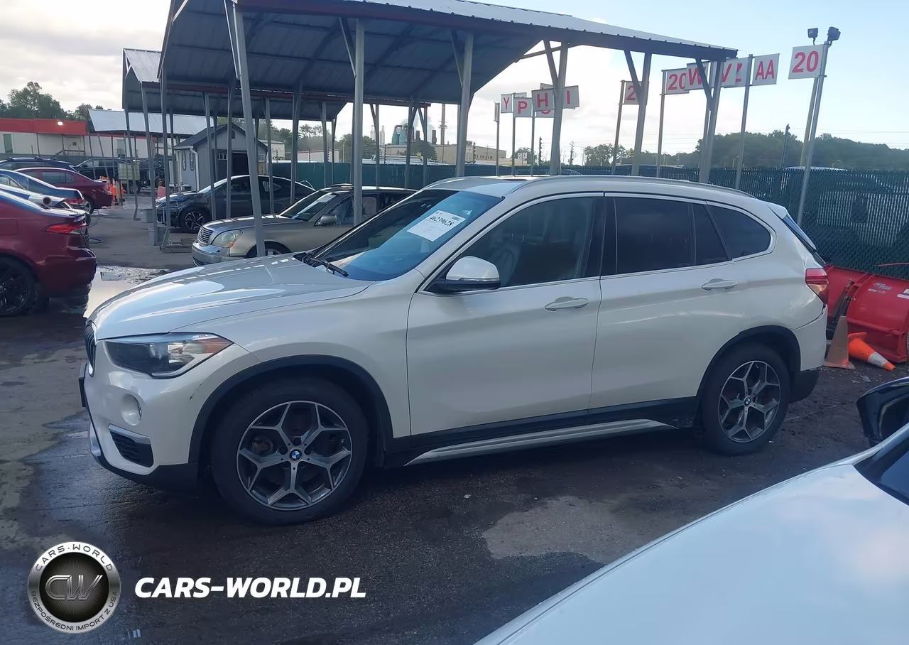2018 BMW X1 xDrive28I VIN:WBXHT3C39J3H29993 - 14