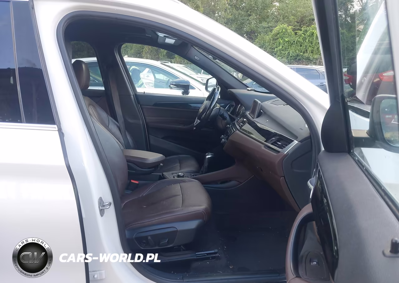 2018 BMW X1 xDrive28I VIN:WBXHT3C39J3H29993 - 5