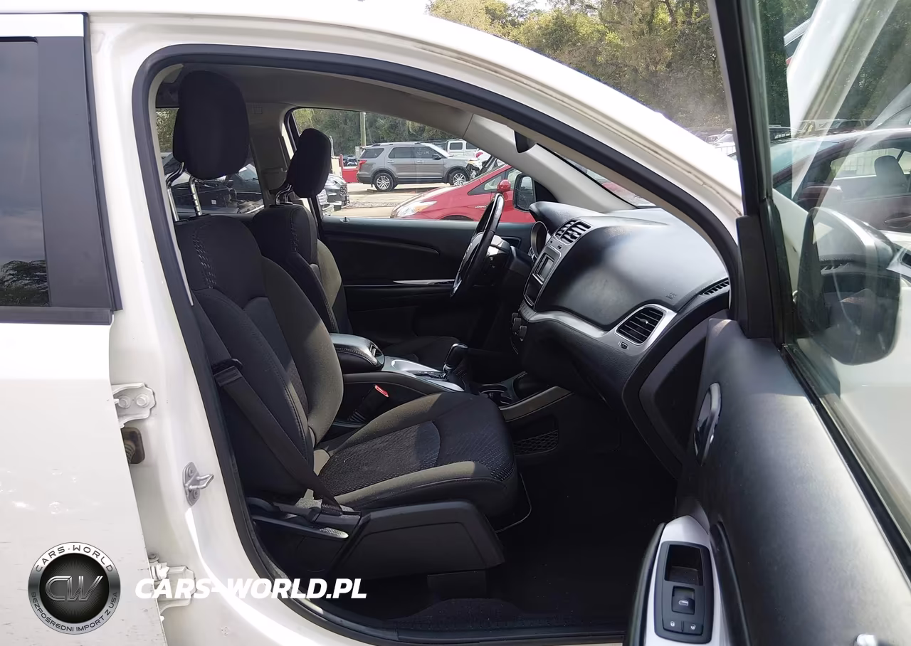 2019 Dodge Journey Se VIN:3C4PDCBB3KT804964 - 5
