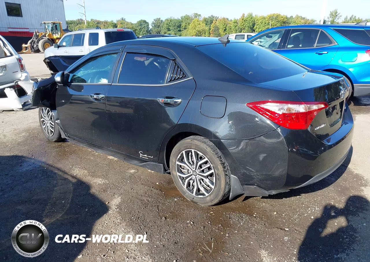 2017 Toyota Corolla Le VIN:2T1BURHE3HC758854 - 3