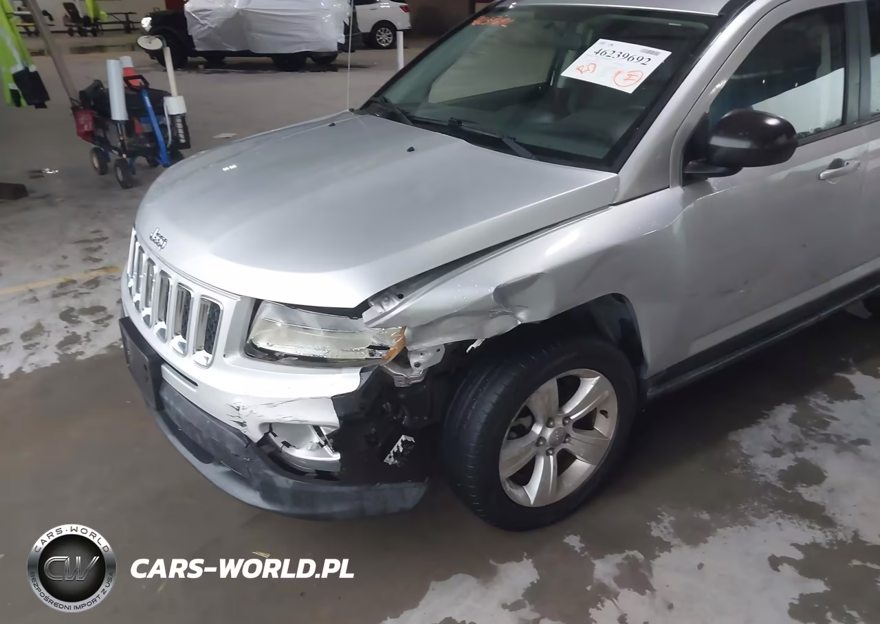 2014 Jeep Compass Sport VIN:1C4NJCBA7ED515250 - 6