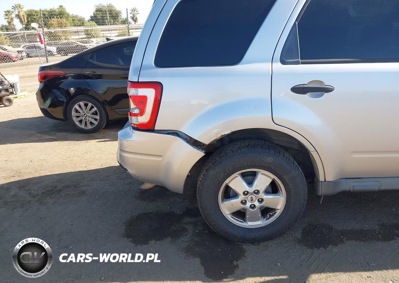2010 Ford Escape Xlt VIN:1FMCU0D79AKB28604 - 14