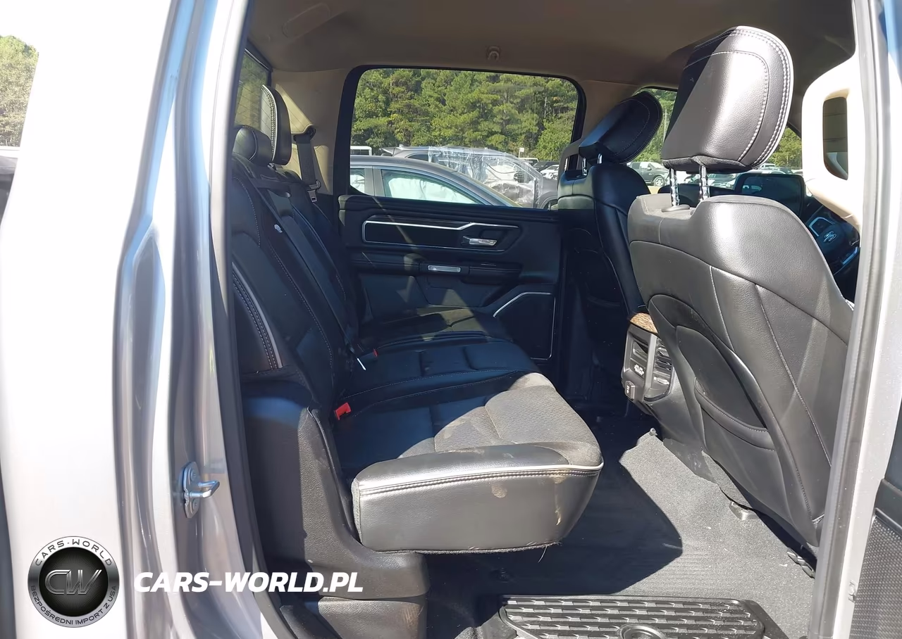2019 Ram 1500 Laramie 4X2 5'7 Box VIN:1C6RREJT6KN635594 - 8