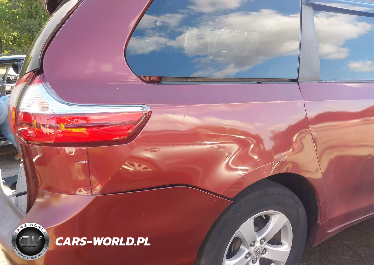 2017 Toyota Sienna Le 8 Passenger VIN:5TDKZ3DC0HS785519 - 18