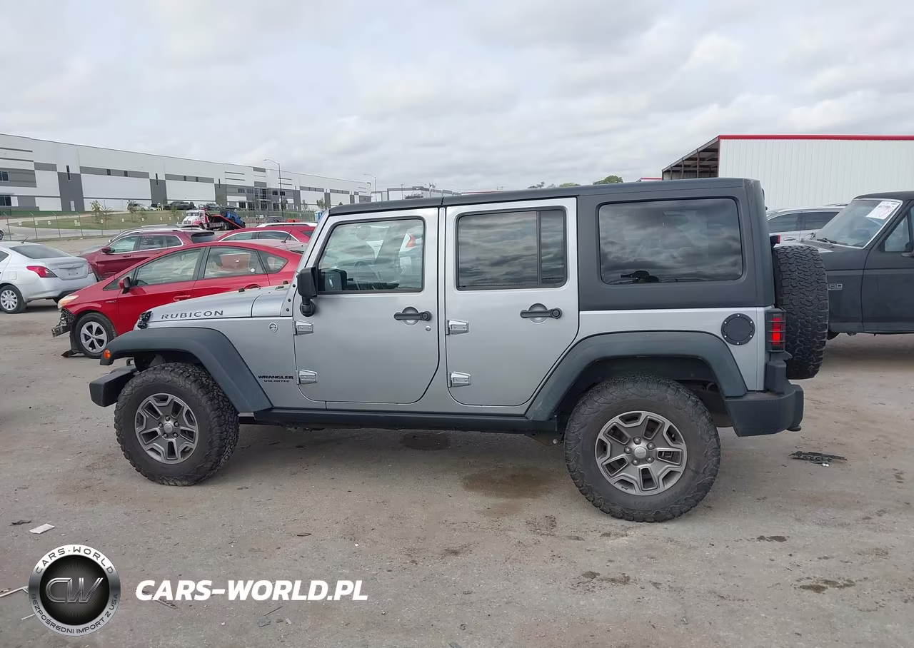 2015 Jeep Wrangler Unlimited Rubicon VIN:1C4BJWFG0FL515195 - 14