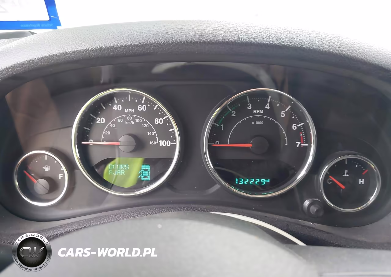 2015 Jeep Wrangler Unlimited Rubicon VIN:1C4BJWFG0FL515195 - 7
