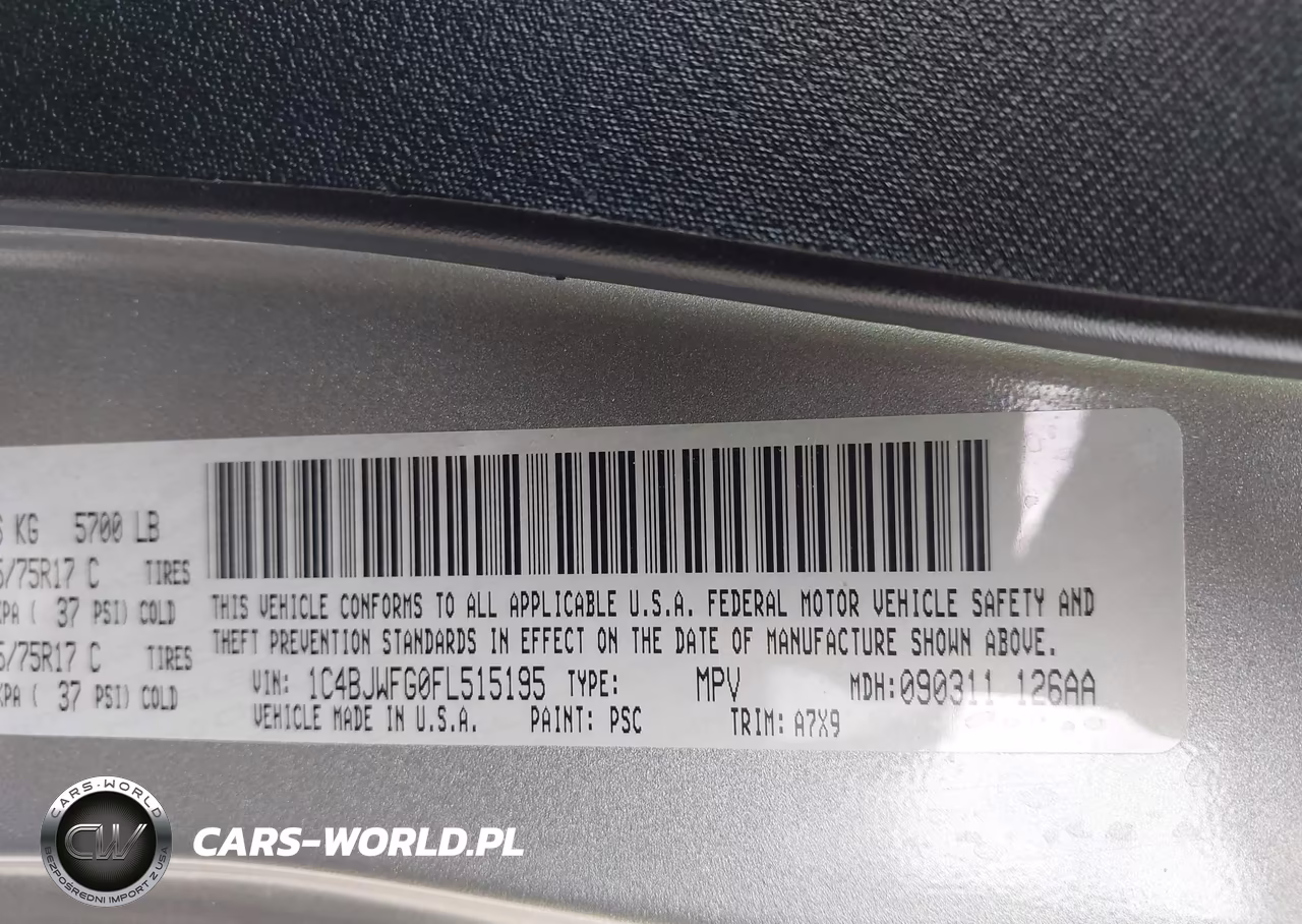 2015 Jeep Wrangler Unlimited Rubicon VIN:1C4BJWFG0FL515195 - 9