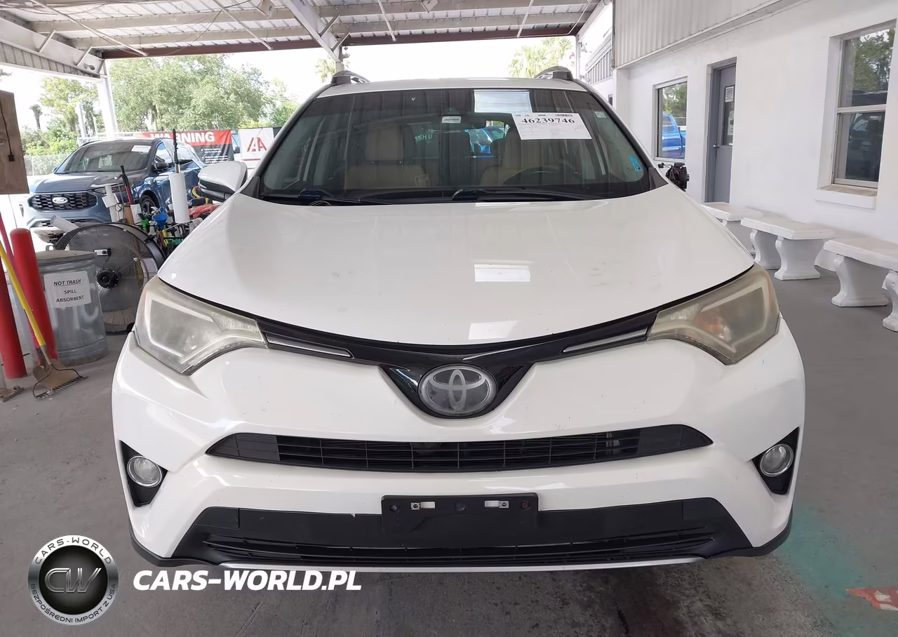 2017 Toyota Rav4 Xle VIN:JTMRFREV9HJ166585 - 13