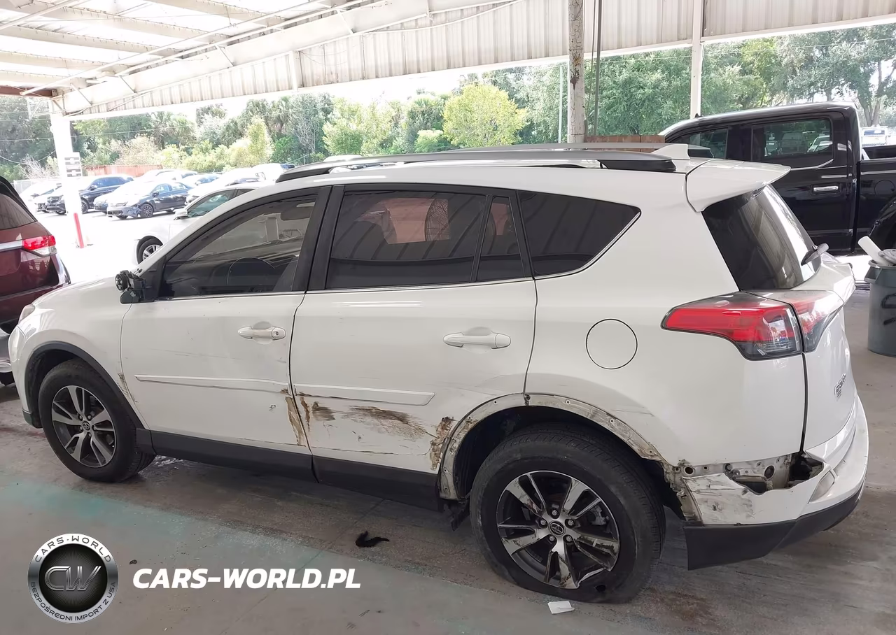 2017 Toyota Rav4 Xle VIN:JTMRFREV9HJ166585 - 15