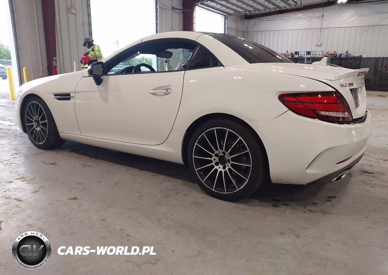 2018 Mercedes-Benz Slc 300 VIN:WDDPK3JA1JF153752 - 3