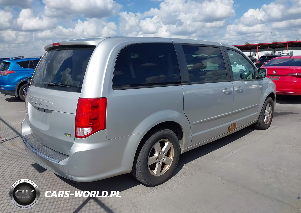 2012 Dodge Grand Caravan Sxt VIN:2C4RDGCG4CR357169 - 4
