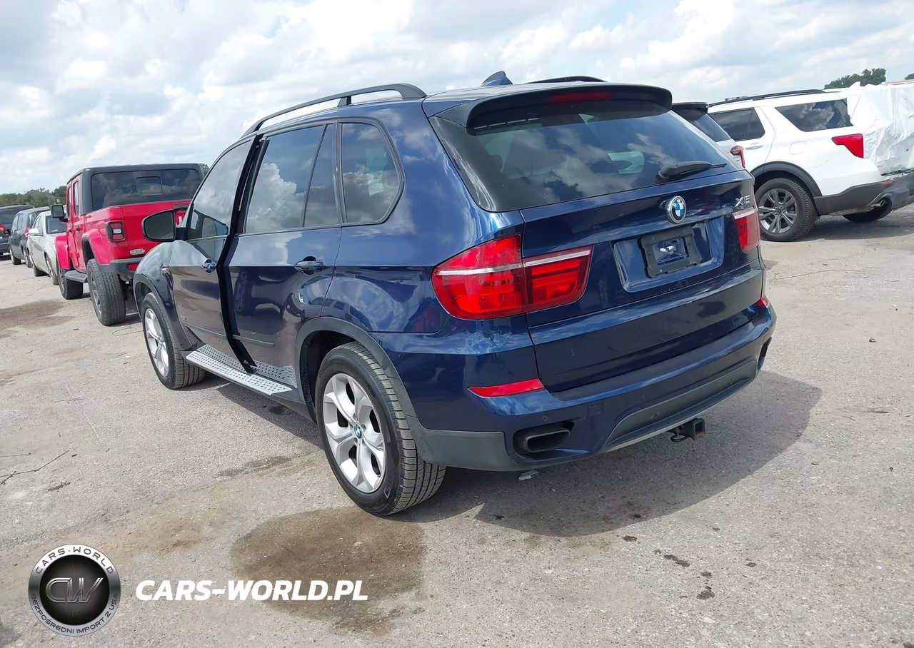 2012 BMW X5 xDrive50I VIN:5UXZV8C57CL423061 - 3