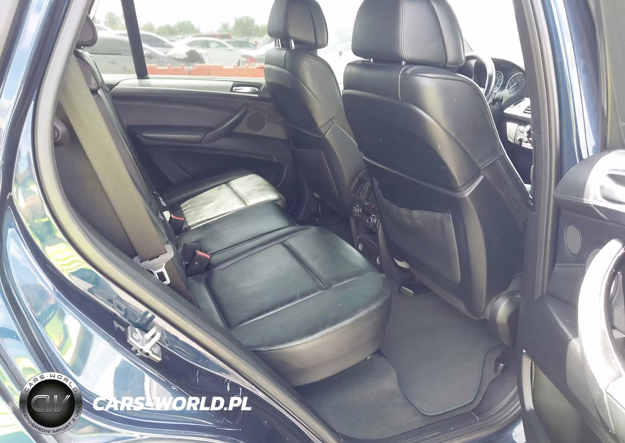 2012 BMW X5 xDrive50I VIN:5UXZV8C57CL423061 - 8