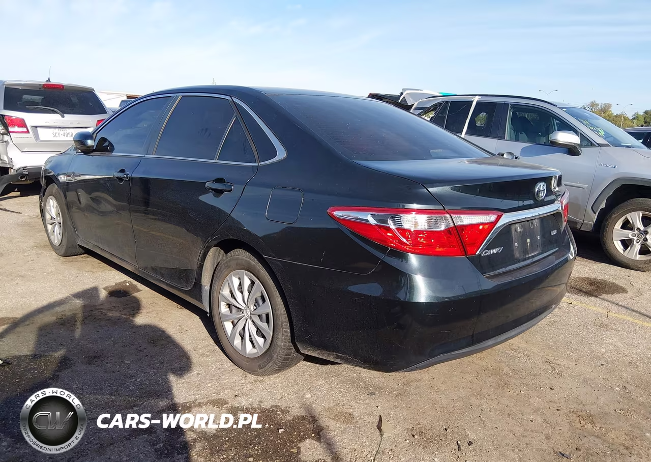 2015 Toyota Camry Le VIN:4T4BF1FK4FR488586 - 3