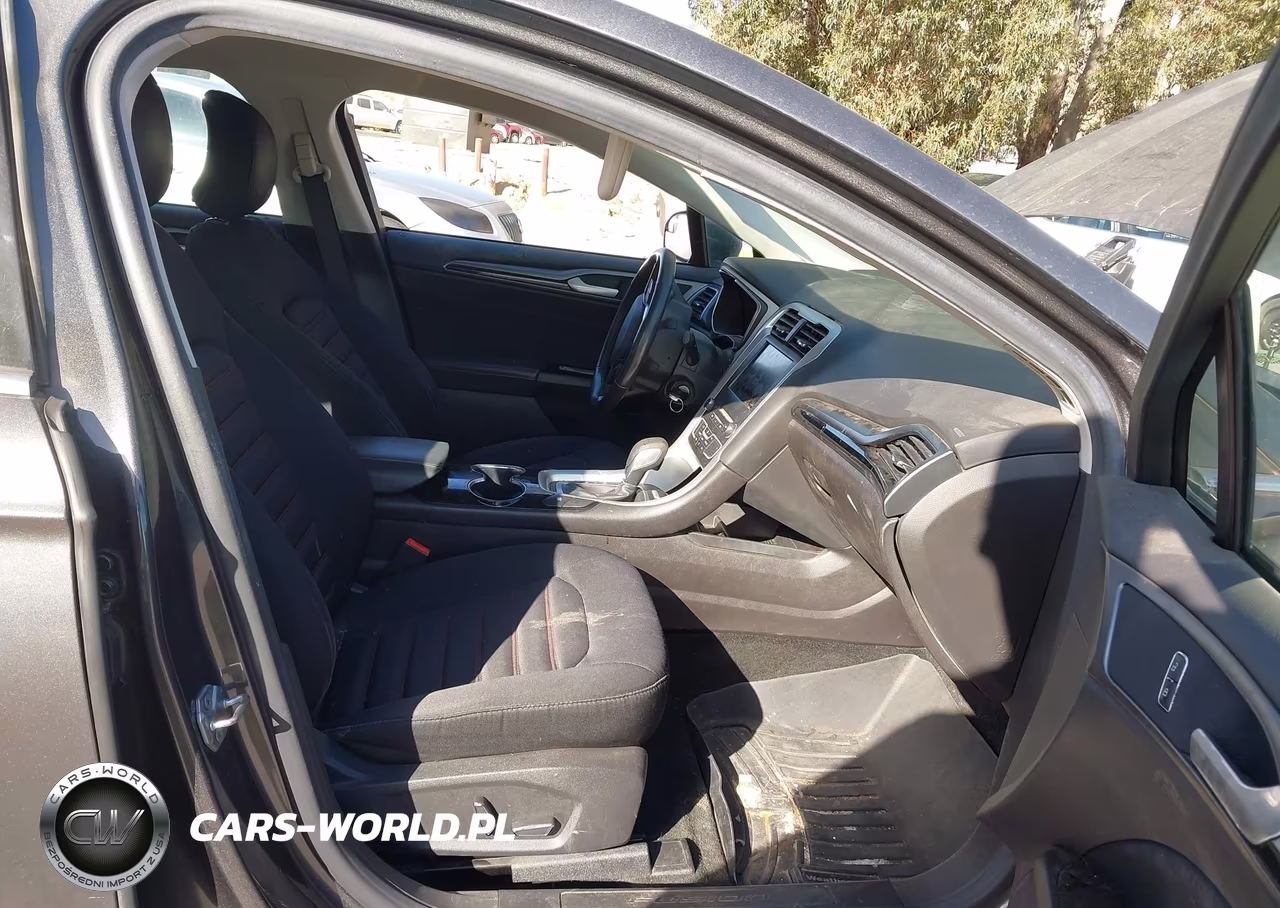 2016 Ford Fusion Hybrid Se VIN:3FA6P0LUXGR385944 - 5