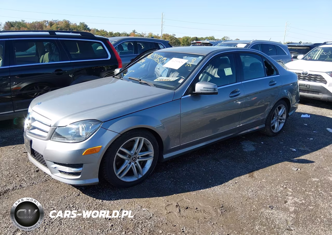 2013 Mercedes-Benz C 300 Sport 4Matic VIN:WDDGF8AB4DA795829 - 2