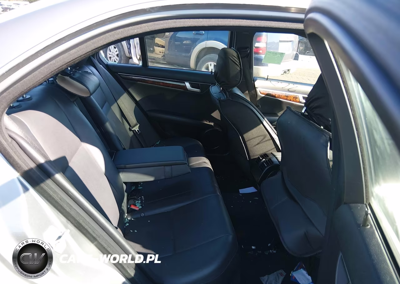 2013 Mercedes-Benz C 300 Sport 4Matic VIN:WDDGF8AB4DA795829 - 8