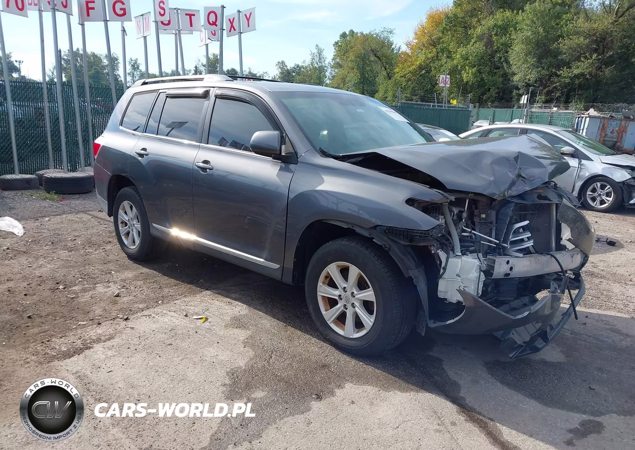 2013 Toyota Highlander Base Plus V6