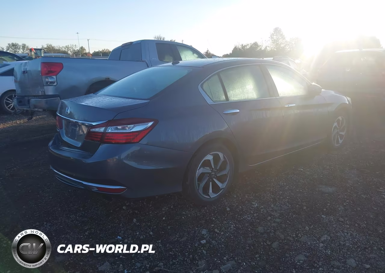 2017 Honda Accord Ex-L VIN:1HGCR2F82HA067668 - 4