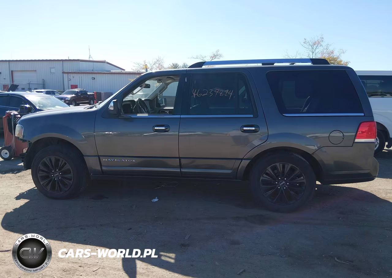 2015 Lincoln Navigator VIN:5LMJJ2HT2FEJ04117 - 14