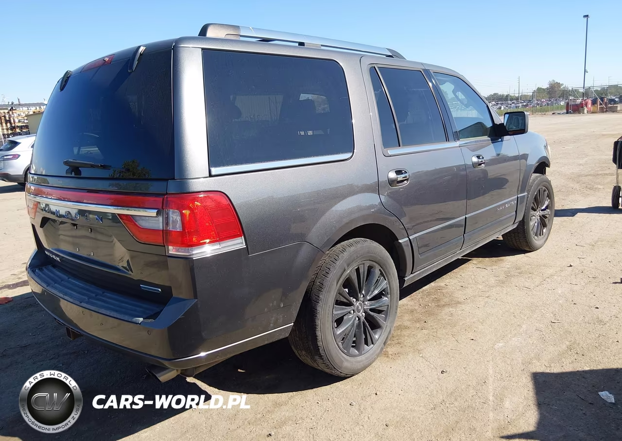 2015 Lincoln Navigator VIN:5LMJJ2HT2FEJ04117 - 4