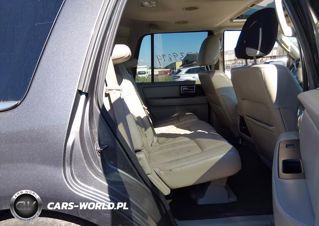 2015 Lincoln Navigator VIN:5LMJJ2HT2FEJ04117 - 8