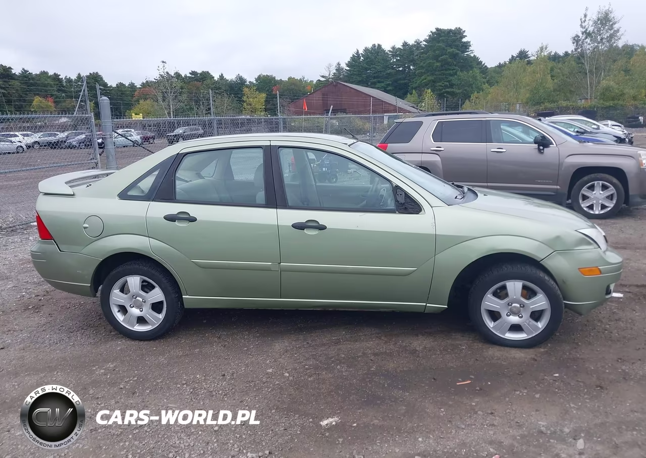 2007 Ford Focus S-Se-Ses VIN:1FAFP34NX7W222006 - 13