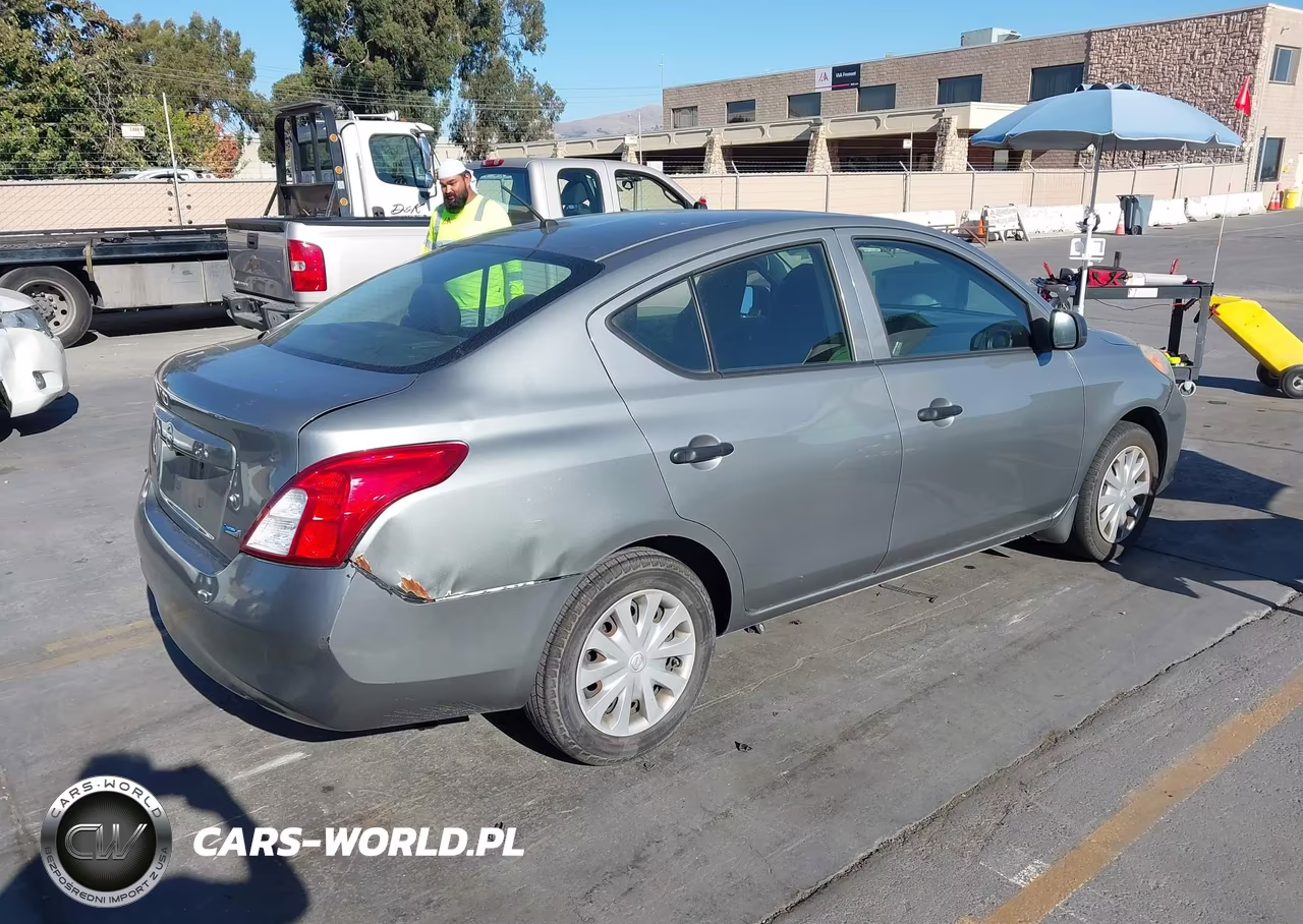 2013 Nissan Versa 1.6 S VIN:3N1CN7AP8DL887331 - 4