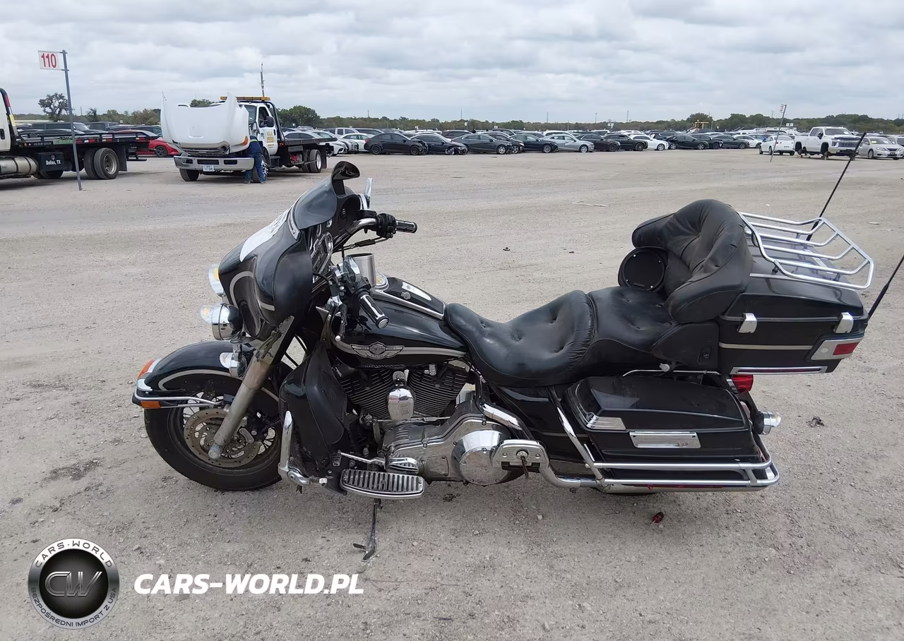 2003 Harley-Davidson Flhtcui VIN:1HD1FCW153Y619718 - 13