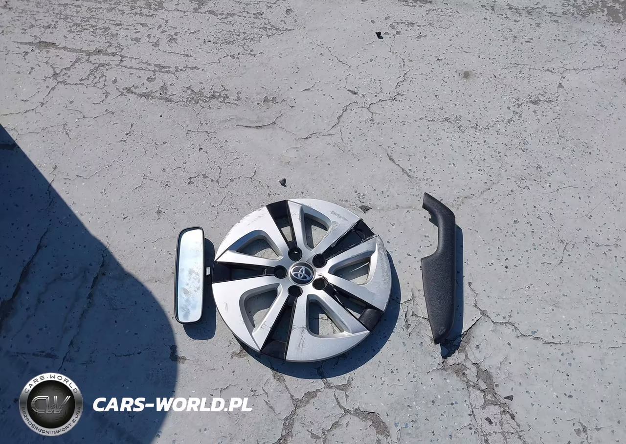 2016 Toyota Prius Two Eco VIN:JTDKARFU2G3004015 - 12