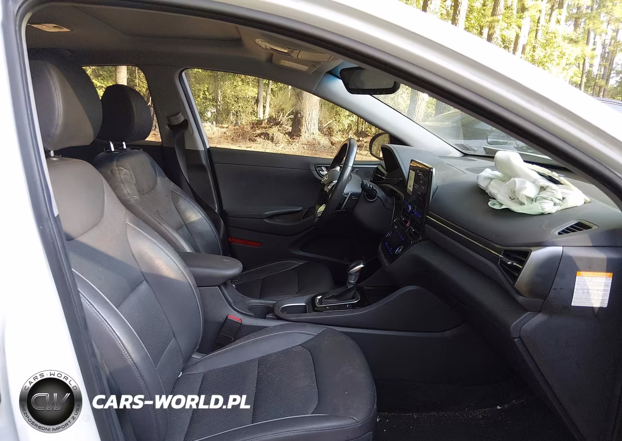 2020 Hyundai Ioniq Hybrid Limited VIN:KMHC05LC0LU208064 - 5