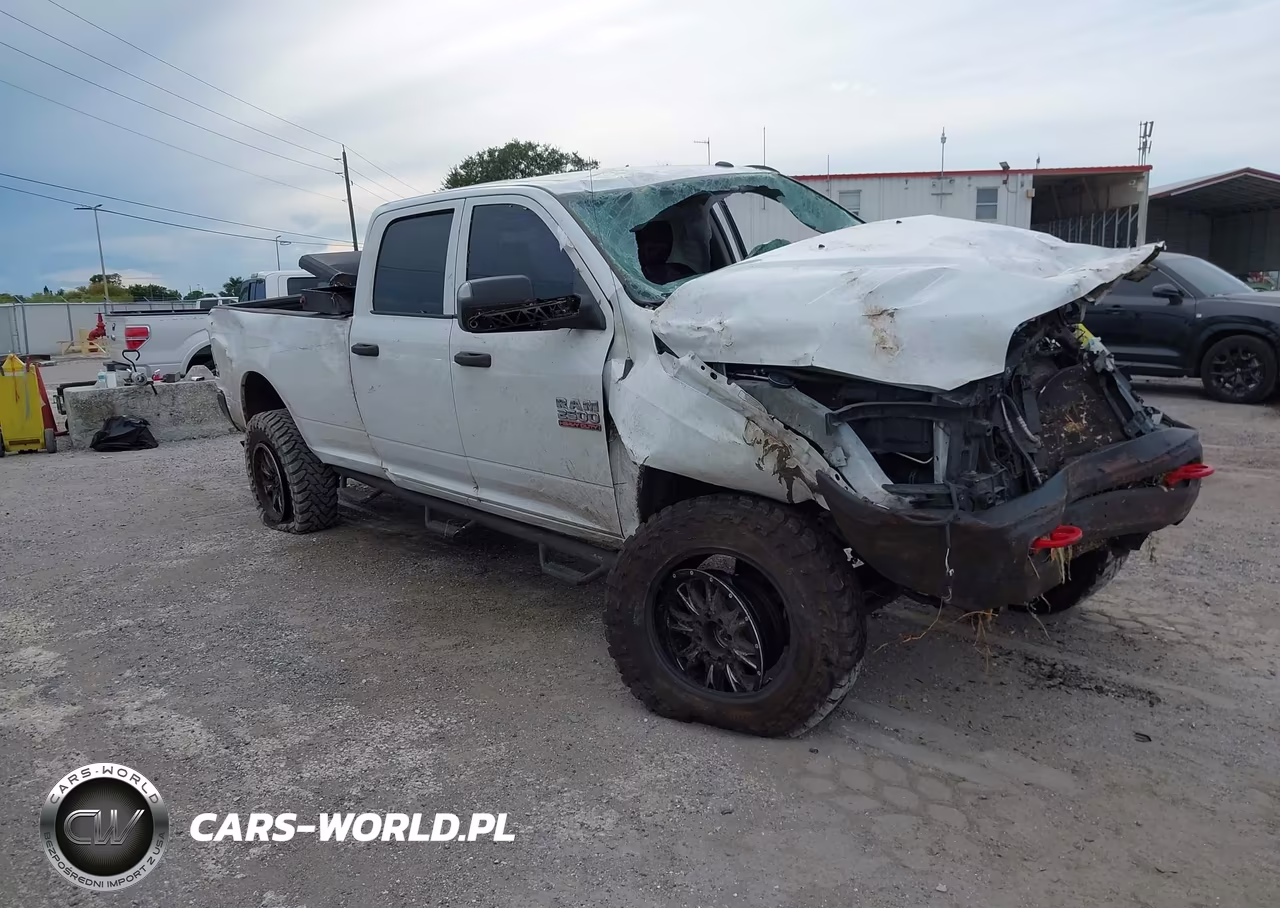 2016 Ram 2500 Tradesman VIN:3C6UR5HL3GG101677 - 1