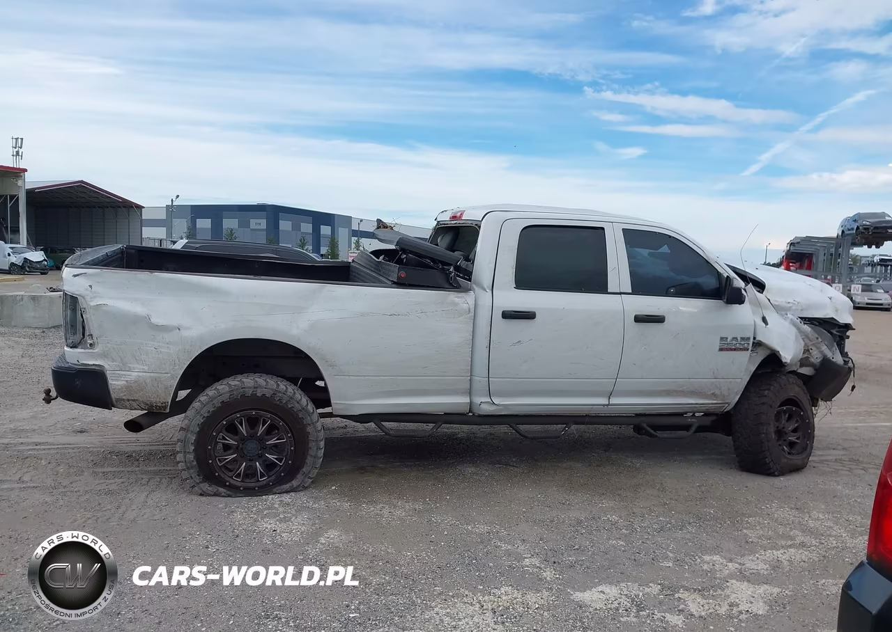 2016 Ram 2500 Tradesman VIN:3C6UR5HL3GG101677 - 13