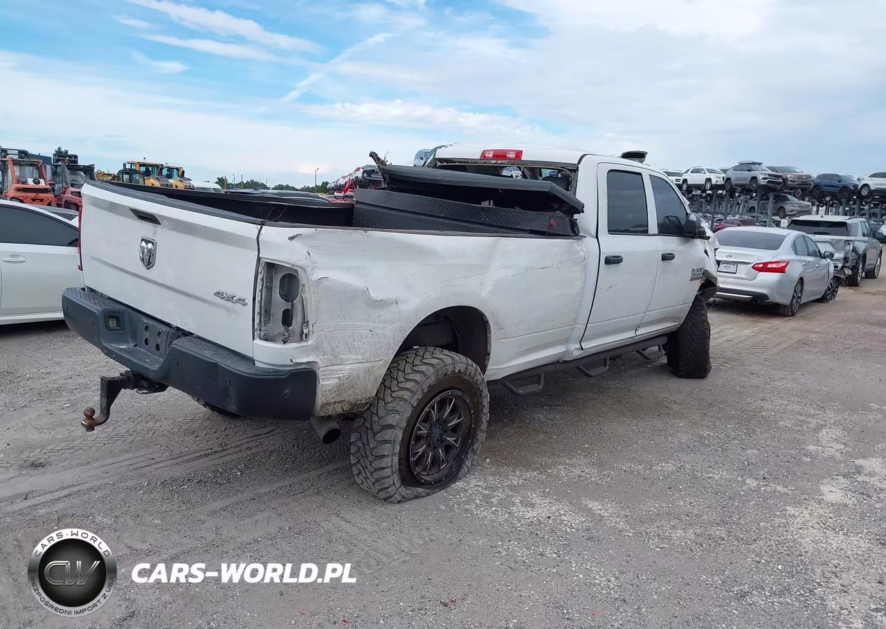 2016 Ram 2500 Tradesman VIN:3C6UR5HL3GG101677 - 4