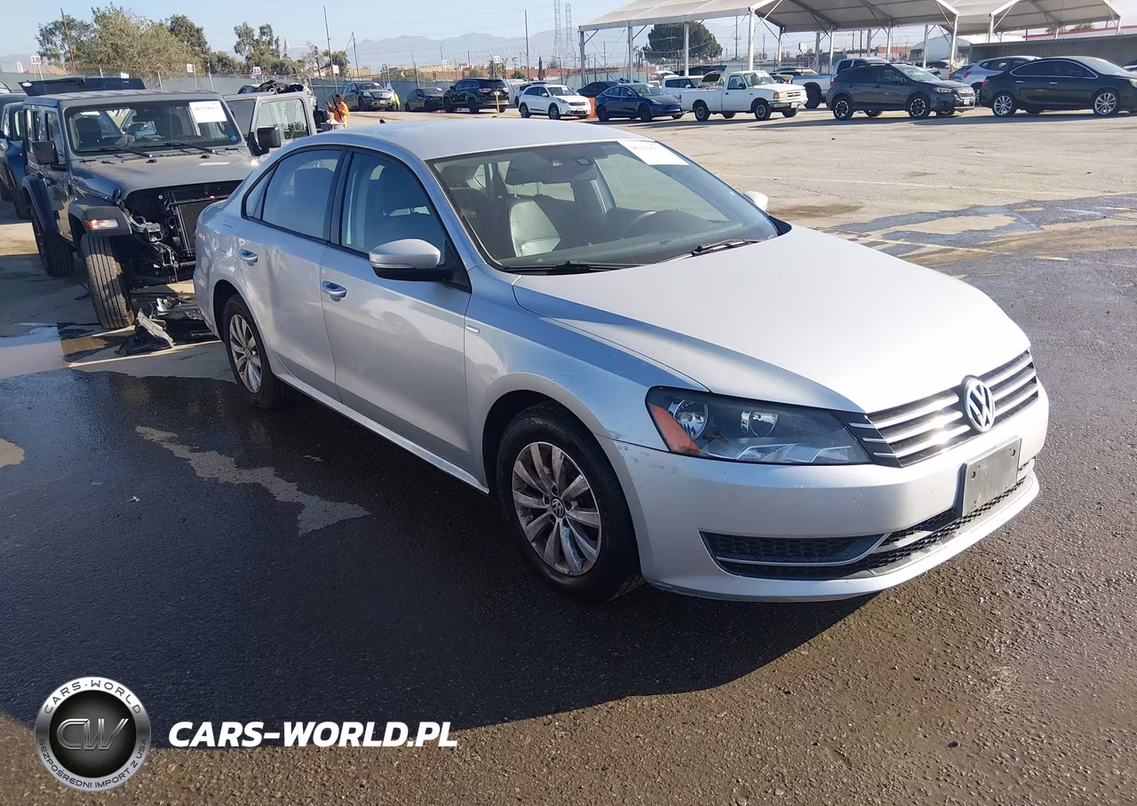2013 Volkswagen Passat 2.5L Wolfsburg Edition