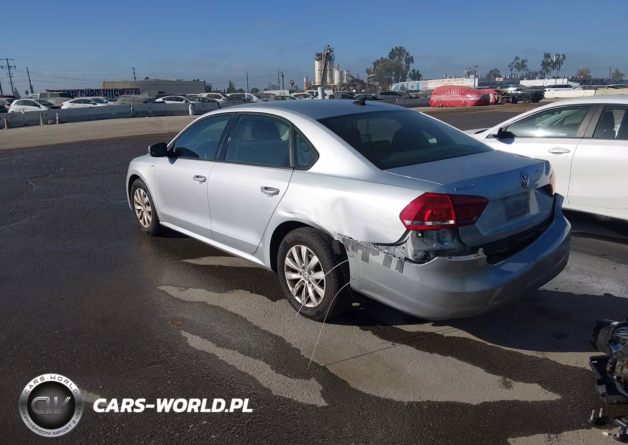 2013 Volkswagen Passat 2.5L Wolfsburg Edition VIN:1VWAP7A33DC140854 - 3