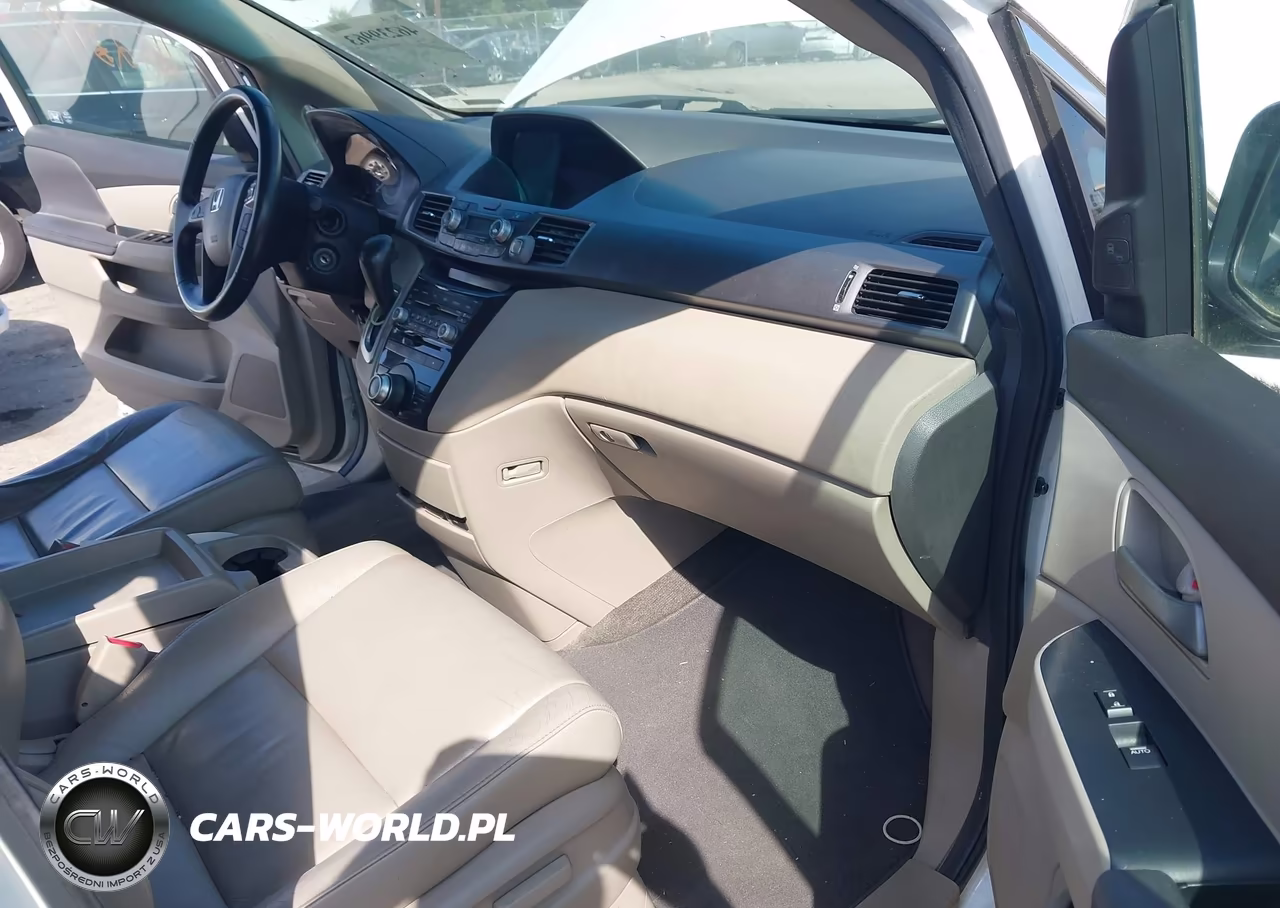 2011 Honda Odyssey Touring-Touring Elite VIN:5FNRL5H90BB028254 - 5