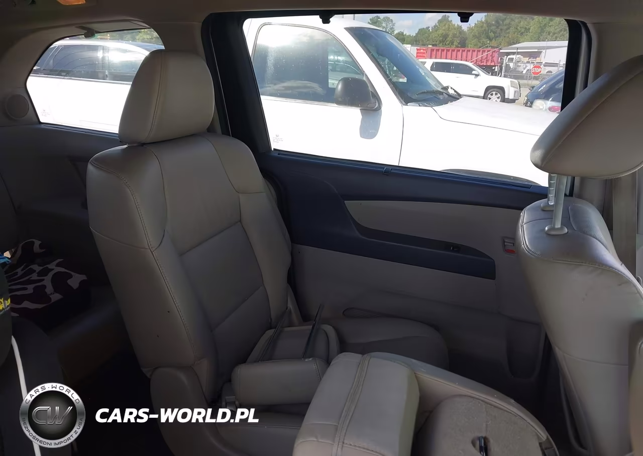 2011 Honda Odyssey Touring-Touring Elite VIN:5FNRL5H90BB028254 - 8
