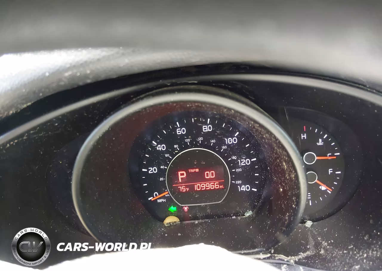 2016 Kia Soul + VIN:KNDJP3A58G7833655 - 7