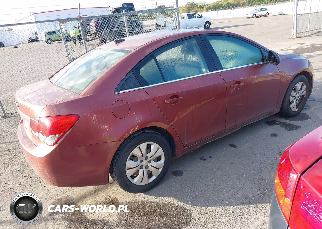 2012 Chevrolet Cruze Ls VIN:1G1PC5SH8C7254775 - 4