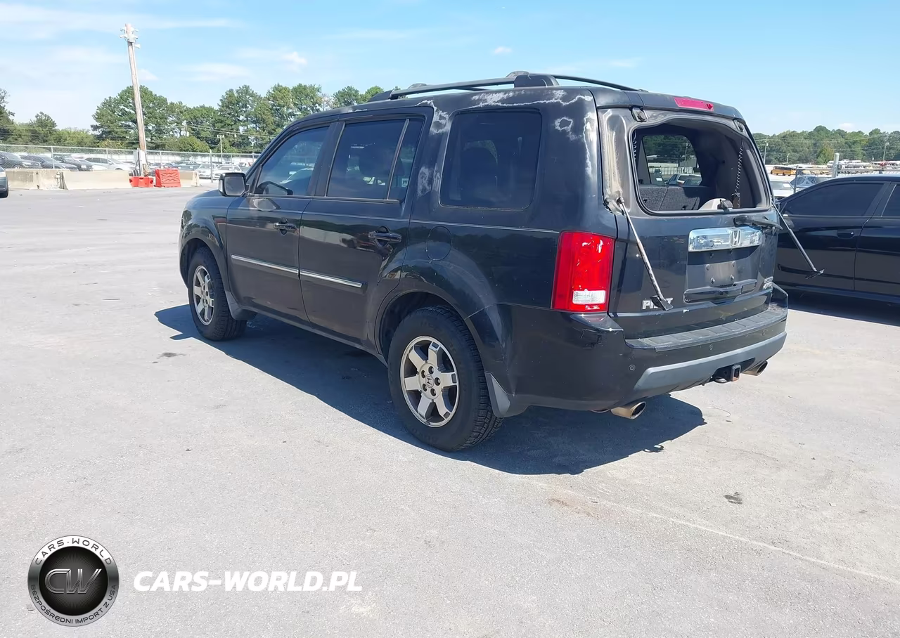 2010 Honda Pilot Touring VIN:5FNYF4H92AB022113 - 3
