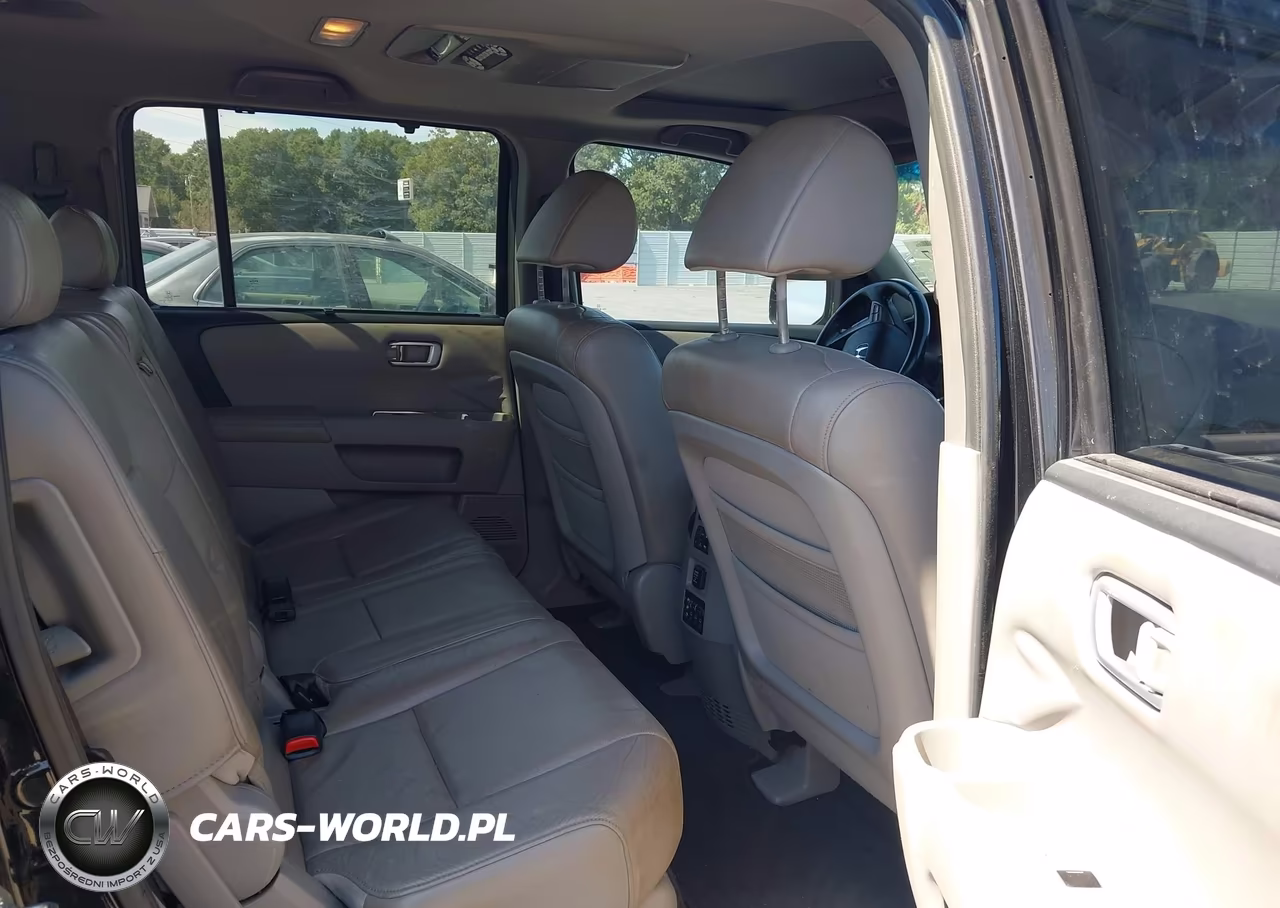 2010 Honda Pilot Touring VIN:5FNYF4H92AB022113 - 8
