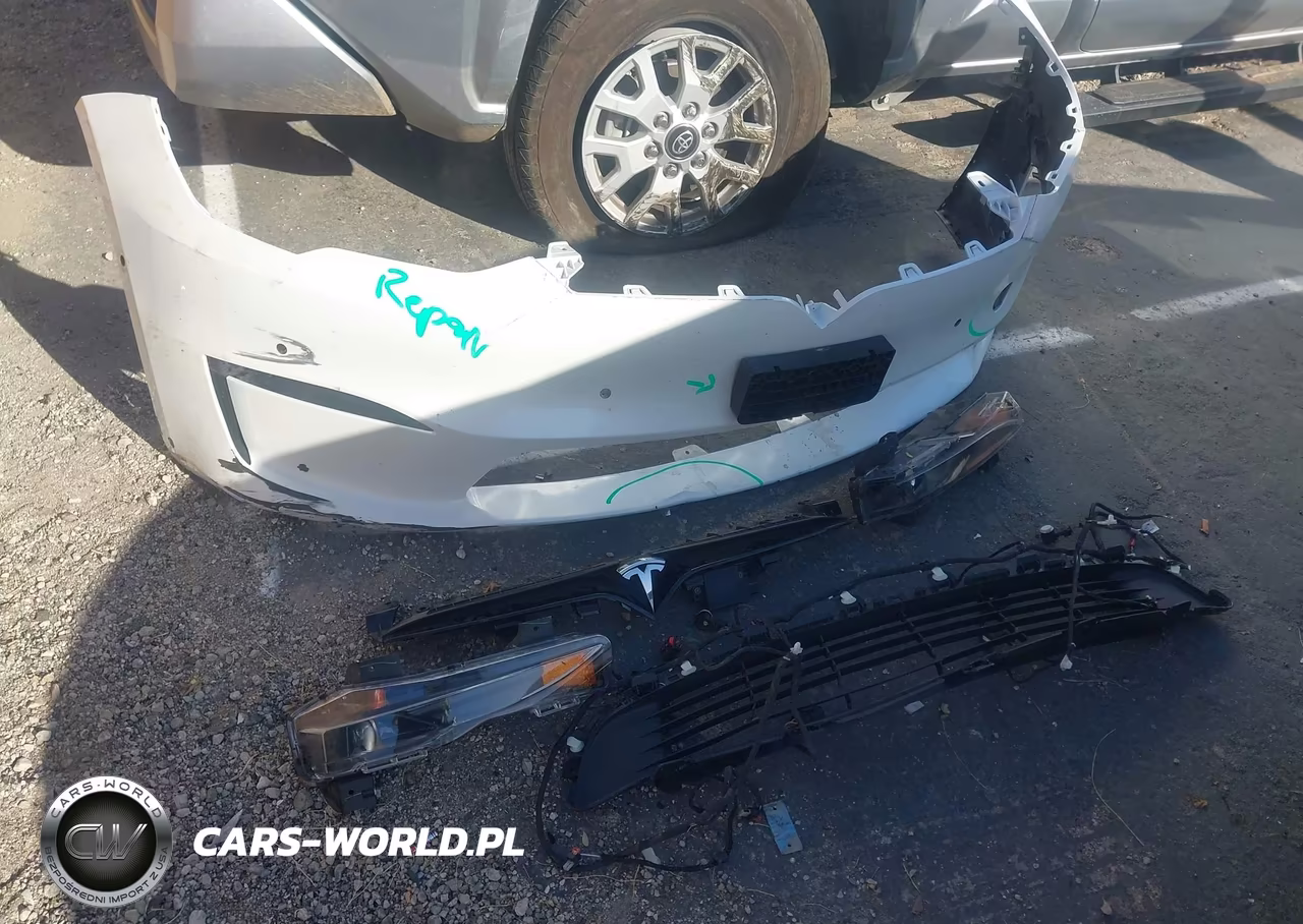 2023 Tesla Model S Dual Motor All-Wheel Drive-Standard Range VIN:5YJSA1E58PF500449 - 11