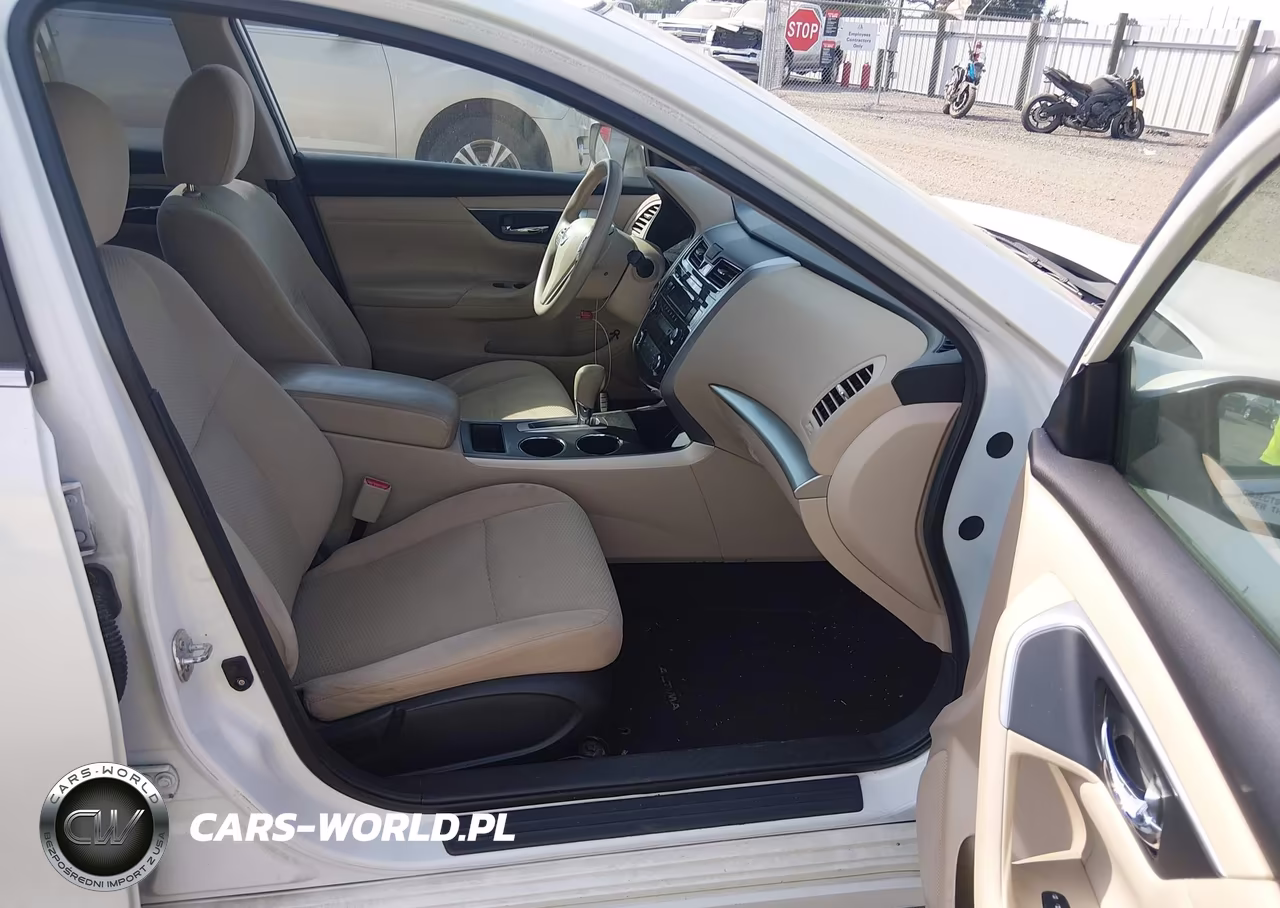 2015 Nissan Altima 2.5 S VIN:1N4AL3AP9FC577695 - 5