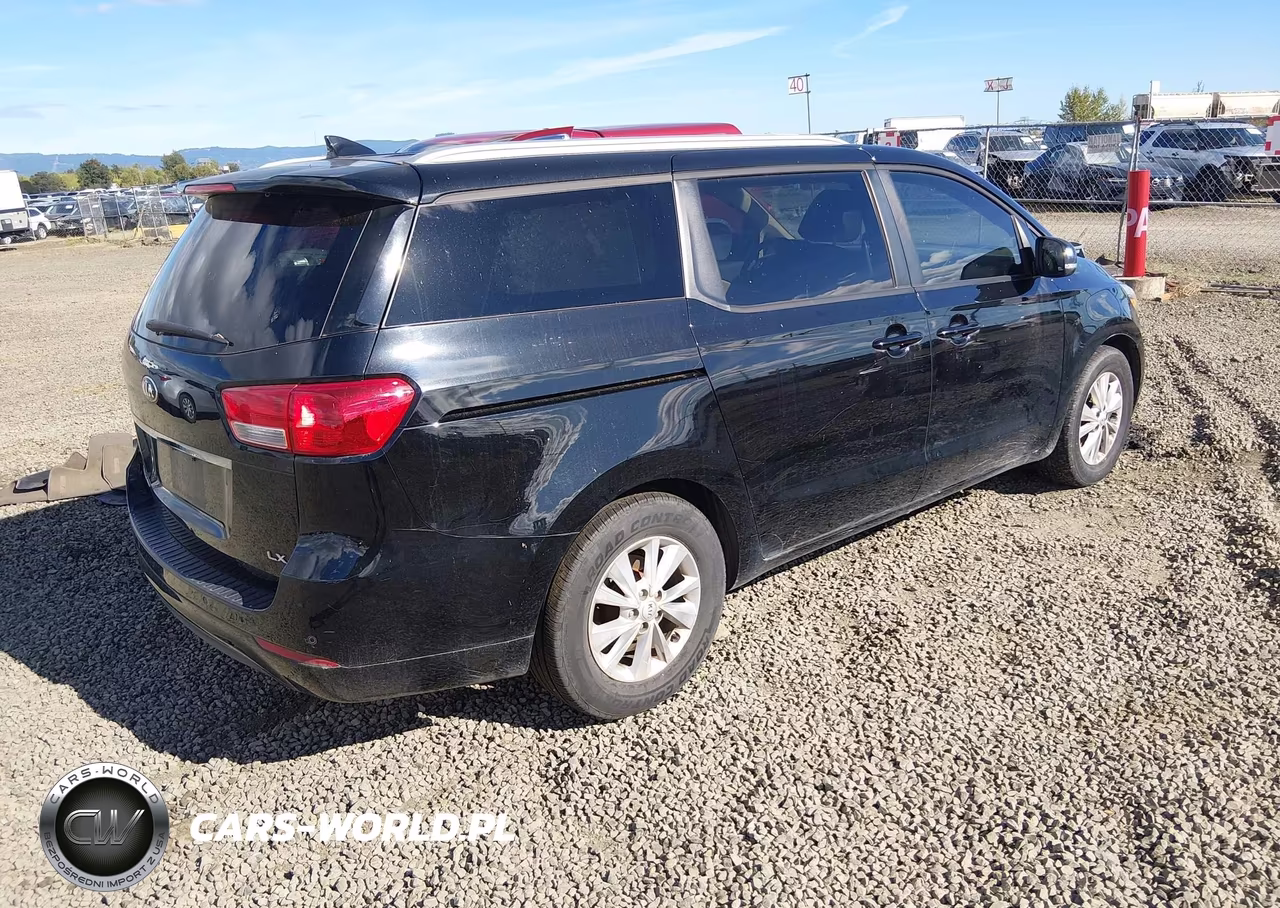 2017 Kia Sedona Lx VIN:KNDMB5C18H6313948 - 4