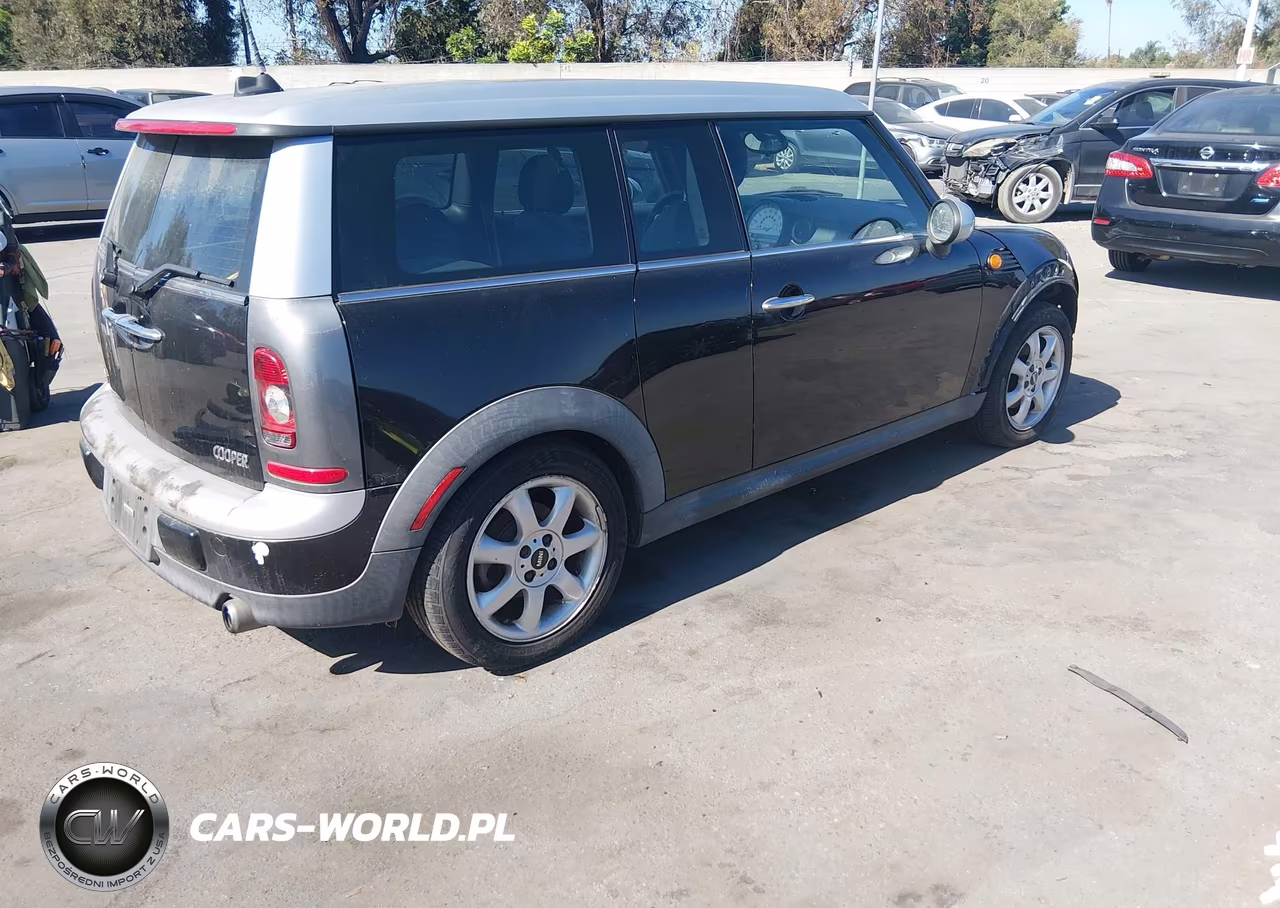 2009 Mini Cooper Clubman VIN:WMWML335X9TP98842 - 4