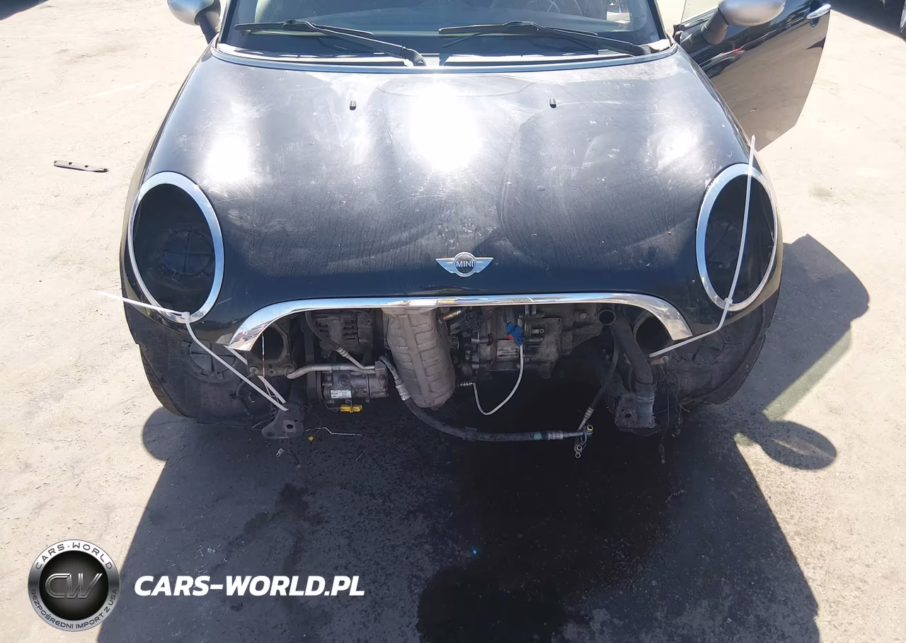 2009 Mini Cooper Clubman VIN:WMWML335X9TP98842 - 6